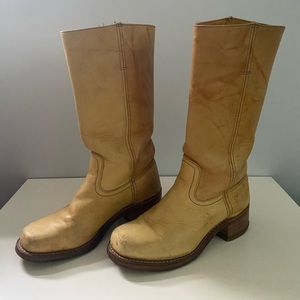 Frye Campus boots 77050 in banana